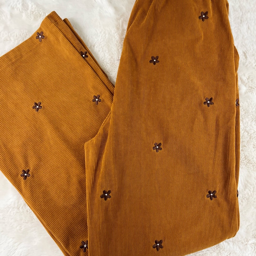 Wide Leg Pants with Floral Embroidery